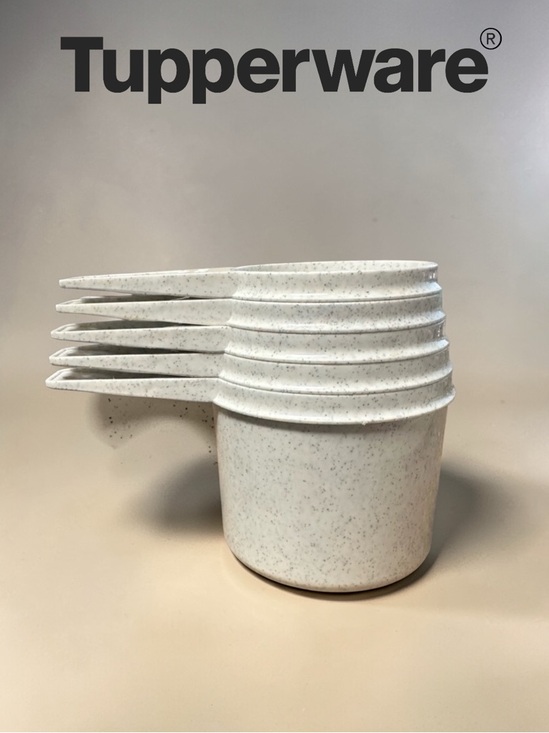 Tupperware Other - Vintage Tupperware Speckled White Measuring Cups Set